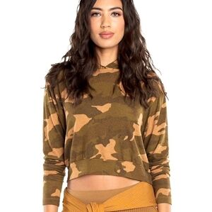 Hard Tail | Camo Crop Hoodie